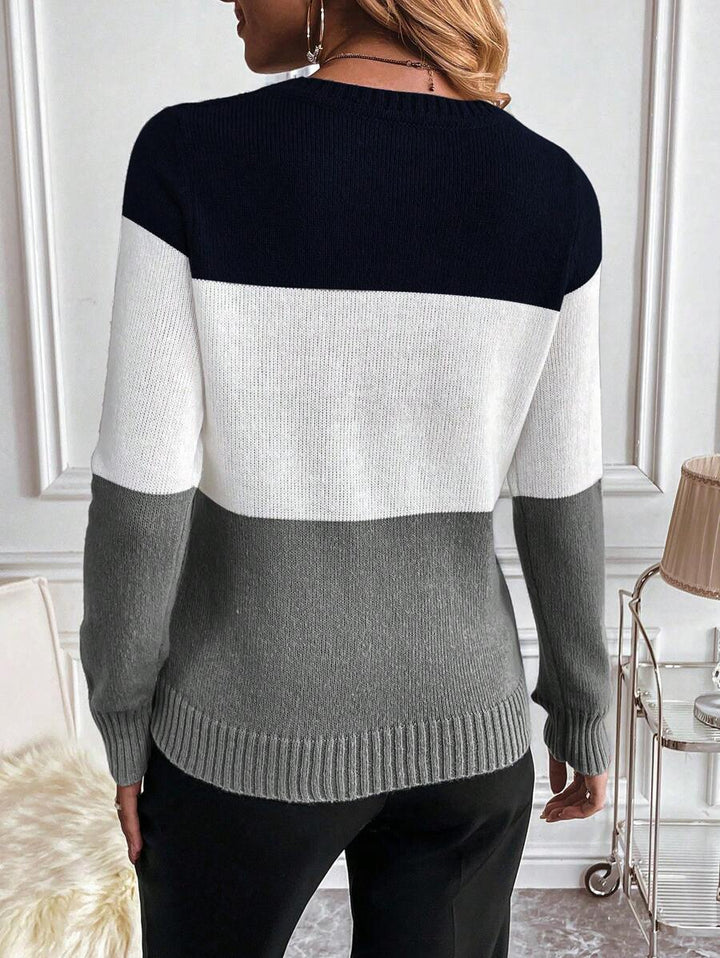 Aya | Color-Block Cable Knit Sweater